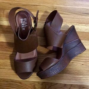 Brown Wedges